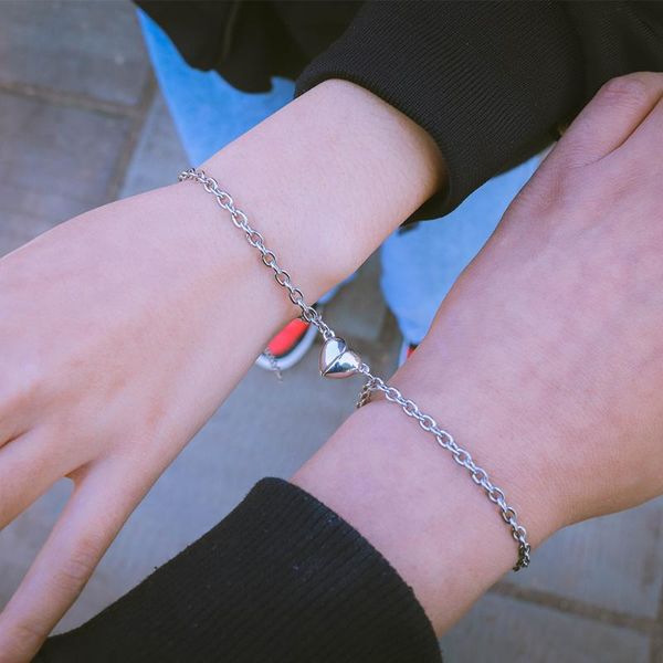 charm bracelets a pair of heart-shaped magnet couples pendant bracelet, simple silver bracelet romantic fashion, Golden;silver
charm bracelets a pair of heart-shaped magnet couples pendant bracelet, simple silver bracelet romantic fashion, Golden;silver