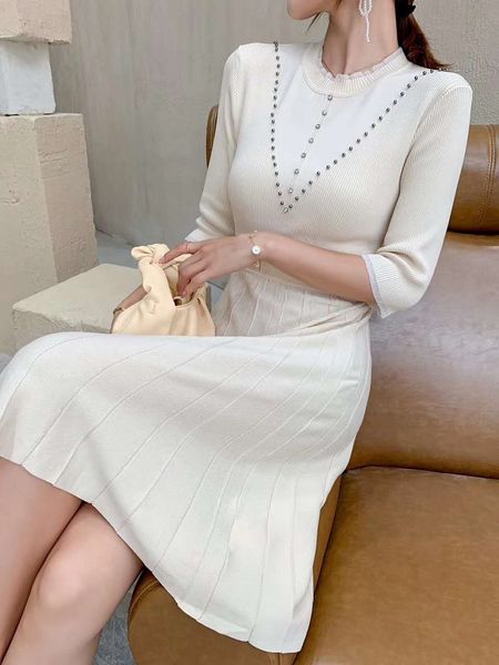 dress autumn fashion sweater women crystal beading deco 3/4 sleeve solid black apricot knitted dress pullover, Black;gray
dress autumn fashion sweater women crystal beading deco 3/4 sleeve solid black apricot knitted dress pullover, Black;gray