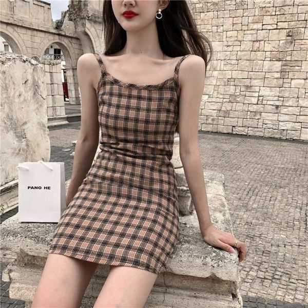 hong kong style plaid suspender skirt women's spring and summer 2021 retro slim middle long student dress camisoles & tanks, Black;white
hong kong style plaid suspender skirt women's spring and summer 2021 retro slim middle long student dress camisoles & tanks, Black;white