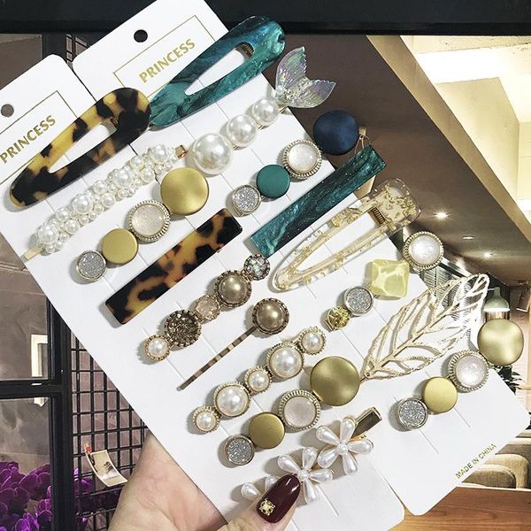 3/4pcs set pearl crystal hair clip headwear for women fashion hairgrip girl accessories side hairpins wholesale
3/4pcs set pearl crystal hair clip headwear for women fashion hairgrip girl accessories side hairpins wholesale
