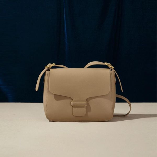 evening bags 2021 autumn and winter leather handbags niche design one shoulder messenger tofu bag fashionable large capacity underarm
evening bags 2021 autumn and winter leather handbags niche design one shoulder messenger tofu bag fashionable large capacity underarm