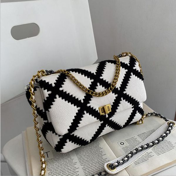 factory wholesale womens crossbody bags soft and comfortable leathers chain bag in winter sweet western style plaid women backpack street fa
factory wholesale womens crossbody bags soft and comfortable leathers chain bag in winter sweet western style plaid women backpack street fa