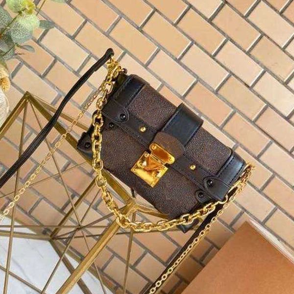 women chain bag sheepskin crossbody bag shoulder case handbag classic old pattern handbag medieval bag ladies flap wallet
women chain bag sheepskin crossbody bag shoulder case handbag classic old pattern handbag medieval bag ladies flap wallet
