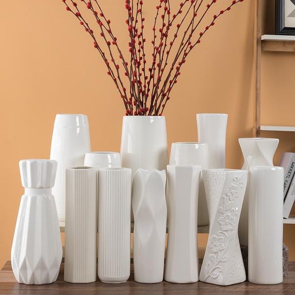 europe porcelain vase handmade handicrafts fashion ceramic tableflower study hallway home wedding decoration vases
europe porcelain vase handmade handicrafts fashion ceramic tableflower study hallway home wedding decoration vases