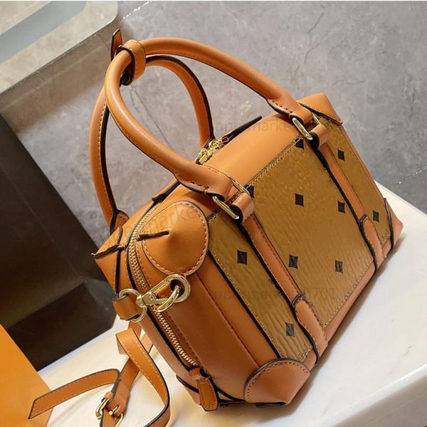 designer dinner bags fashion women handbag letter printing style pillow bag tide lady straddle one shoulder
designer dinner bags fashion women handbag letter printing style pillow bag tide lady straddle one shoulder