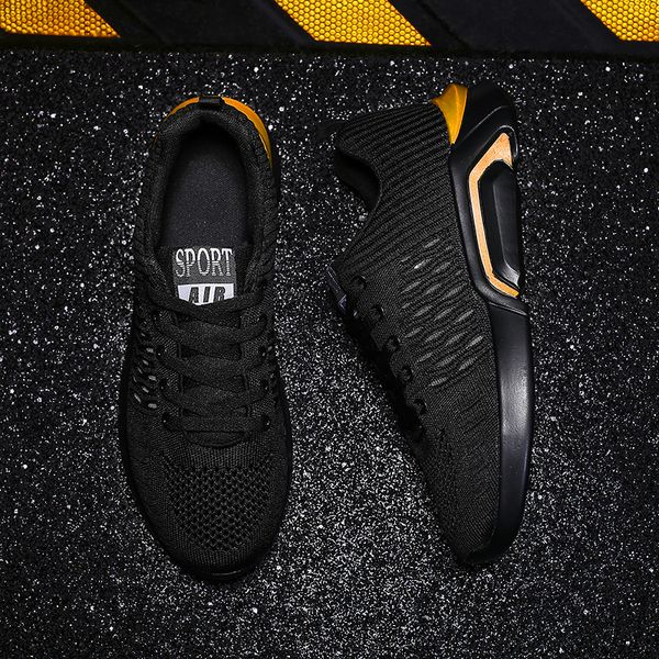 2021 arrival for men womens sport running shoes fashion black white breathable runners outdoor sneakers size 39-44 wy10-1703
2021 arrival for men womens sport running shoes fashion black white breathable runners outdoor sneakers size 39-44 wy10-1703