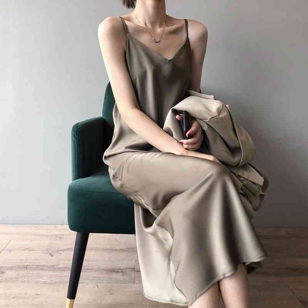 casual dresses elegant loose ed in women's summer satin with sleeveless v-neck long female 2021 waistcoat vest medium length, Black;gray
casual dresses elegant loose ed in women's summer satin with sleeveless v-neck long female 2021 waistcoat vest medium length, Black;gray