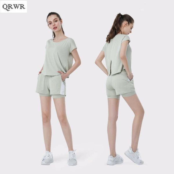yoga outfit fashion suit sports women quick-drying shorts loose short-sleeved fitness workout set 2 piece
yoga outfit fashion suit sports women quick-drying shorts loose short-sleeved fitness workout set 2 piece
