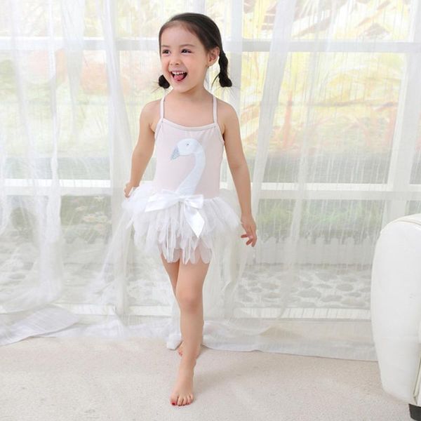 summer children swimsuit girls swan one-piece mesh skirt spring sling 2-piece set suits
summer children swimsuit girls swan one-piece mesh skirt spring sling 2-piece set suits