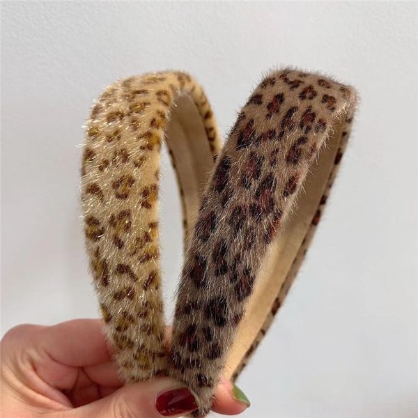 si7 net red autumn winterleopard print plush hairb japanese korean temperament headbands trend fashionable girl hairband boutique, Silver
si7 net red autumn winterleopard print plush hairb japanese korean temperament headbands trend fashionable girl hairband boutique, Silver