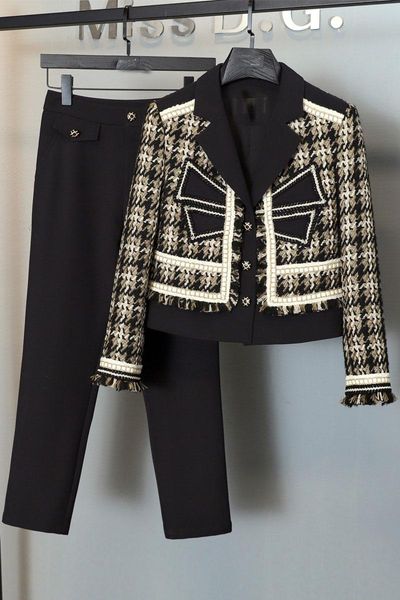 women's two piece pants 2021 autumn fashion luxury women plaid tweed jacket coat + black long trouse female chic suits 2 sets ms 9.30, White
women's two piece pants 2021 autumn fashion luxury women plaid tweed jacket coat + black long trouse female chic suits 2 sets ms 9.30, White