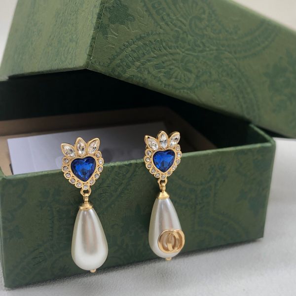 2021 stud, brand luxury high-quality pearl pendant earrings, christmas women sweet fairy 925 silver original classic holiday couple gift, Golden;silver
2021 stud, brand luxury high-quality pearl pendant earrings, christmas women sweet fairy 925 silver original classic holiday couple gift, Golden;silver