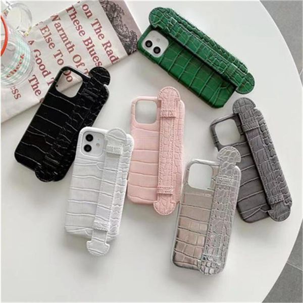 cell phone pouches crocodile pattern wristband case for 7 8 7plus 11 12 12promax xs max x xr 12mini antiskid hard shell
cell phone pouches crocodile pattern wristband case for 7 8 7plus 11 12 12promax xs max x xr 12mini antiskid hard shell