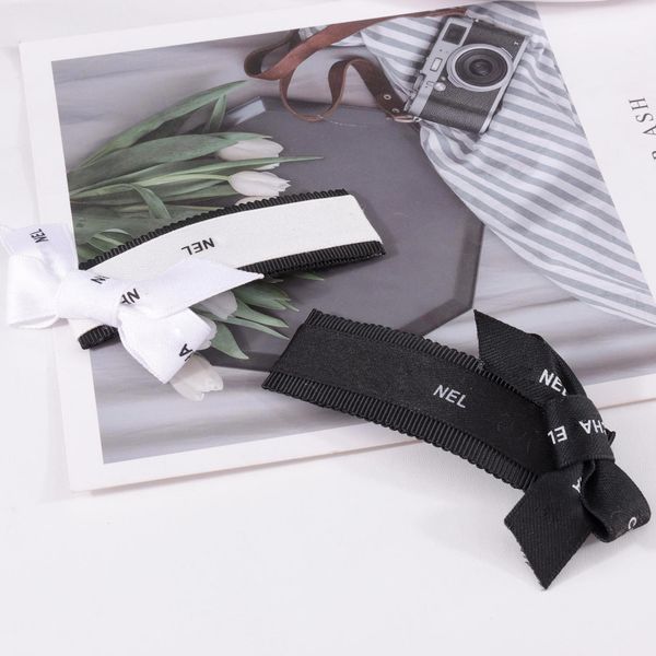 barrettes hairpin letter bow fashion lace korean cloth children's backpack clip women's black and white, Golden;silver
barrettes hairpin letter bow fashion lace korean cloth children's backpack clip women's black and white, Golden;silver