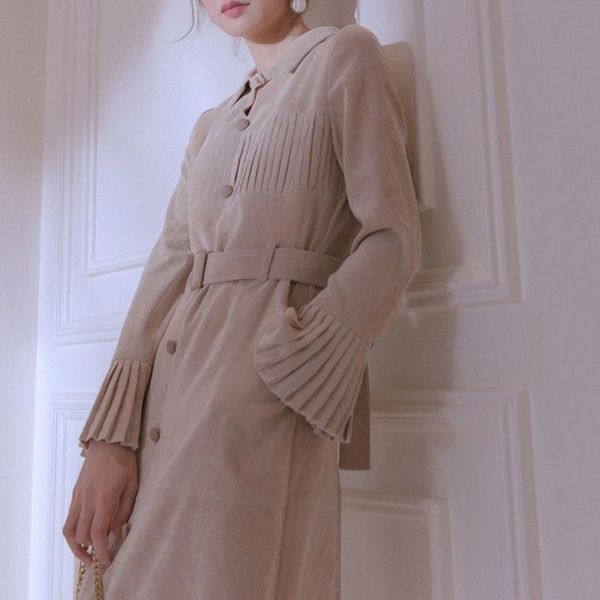 casual dresses elegant beige midi long flare sleeve winter dress women corduroy pleated single breaste waisted robe hiver, Black;gray
casual dresses elegant beige midi long flare sleeve winter dress women corduroy pleated single breaste waisted robe hiver, Black;gray