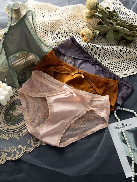 style lace satin hollowed out care machine cotton crotch mesh low waist buttocks women's underwear, Black;pink
style lace satin hollowed out care machine cotton crotch mesh low waist buttocks women's underwear, Black;pink