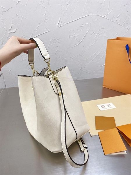 women shoulder bag handbag boston bag fashion leather genuine leather detachable shoulder strap artwork patchwork
women shoulder bag handbag boston bag fashion leather genuine leather detachable shoulder strap artwork patchwork