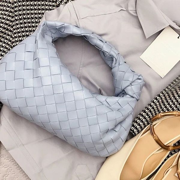 factory direct sale blue new ice 2021mini dumpling woven pillow leather hand underarm bag v yw luxurys designers bag yw luxurys designers ba
factory direct sale blue new ice 2021mini dumpling woven pillow leather hand underarm bag v yw luxurys designers bag yw luxurys designers ba