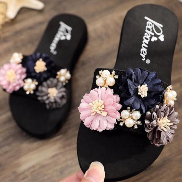 slipper children' shoes non-slip flip-flops girls fashion beach princess sandals female summer flowers slippers women s638, Black;grey
slipper children' shoes non-slip flip-flops girls fashion beach princess sandals female summer flowers slippers women s638, Black;grey