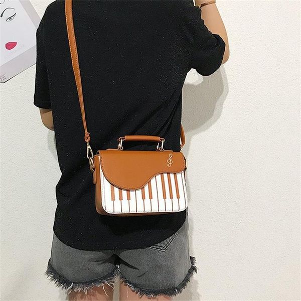 evening bags 2021 spring and summer fashion color contrast embroidery small square bag versatile girl sweet personality piano notes sat
evening bags 2021 spring and summer fashion color contrast embroidery small square bag versatile girl sweet personality piano notes sat