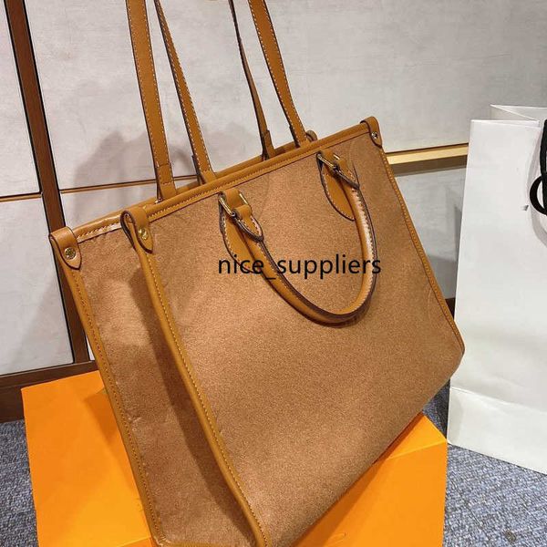 designer luxury bag woolen bag handbags tote fashion plain l letter interior zipper high-capacity hasp women's leather handbag
designer luxury bag woolen bag handbags tote fashion plain l letter interior zipper high-capacity hasp women's leather handbag