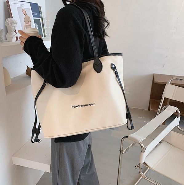 shoulder bags 2022 female autumn/winter soft leather simple fashion western solid color single bag
shoulder bags 2022 female autumn/winter soft leather simple fashion western solid color single bag