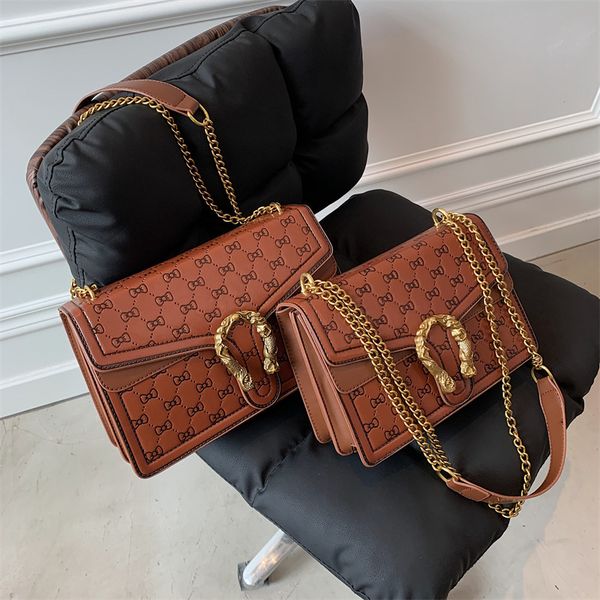 design bag women 2021 autumn fashion chain embossed temperament single shoulder bag messenger small square
design bag women 2021 autumn fashion chain embossed temperament single shoulder bag messenger small square
