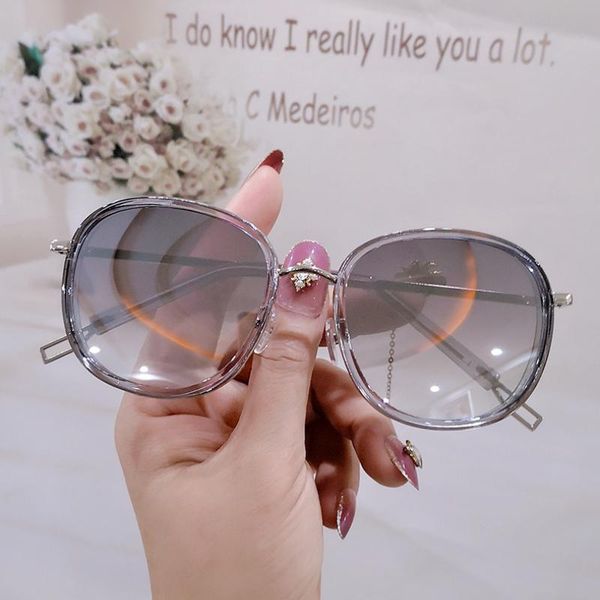 sunglasses abay large round women retro luxury elegant metal eyewear female trendy fashion street shooting men's driving oculos, White;black
sunglasses abay large round women retro luxury elegant metal eyewear female trendy fashion street shooting men's driving oculos, White;black