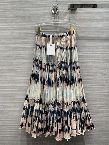 skirts 2021 early spring women's temperament elegant and fashionable wild tie-dye gradient pleated long overskirt, Black
skirts 2021 early spring women's temperament elegant and fashionable wild tie-dye gradient pleated long overskirt, Black