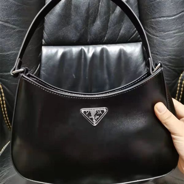 women's bag new fashion simple one shoulder neap fan bing same underarm texture small backpack batch purses
women's bag new fashion simple one shoulder neap fan bing same underarm texture small backpack batch purses