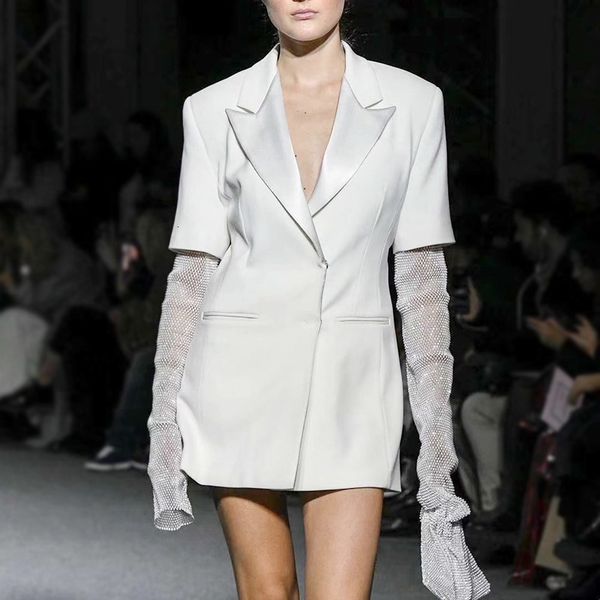 british style latest spring and autumn temperament trend pearl mesh long sleeve stitching black blazer, White;black
british style latest spring and autumn temperament trend pearl mesh long sleeve stitching black blazer, White;black