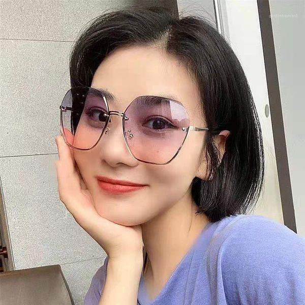 zilead fashion rimless sunglasses irregular polygonal frames with diamond rims outdoor uv protection, White;black
zilead fashion rimless sunglasses irregular polygonal frames with diamond rims outdoor uv protection, White;black