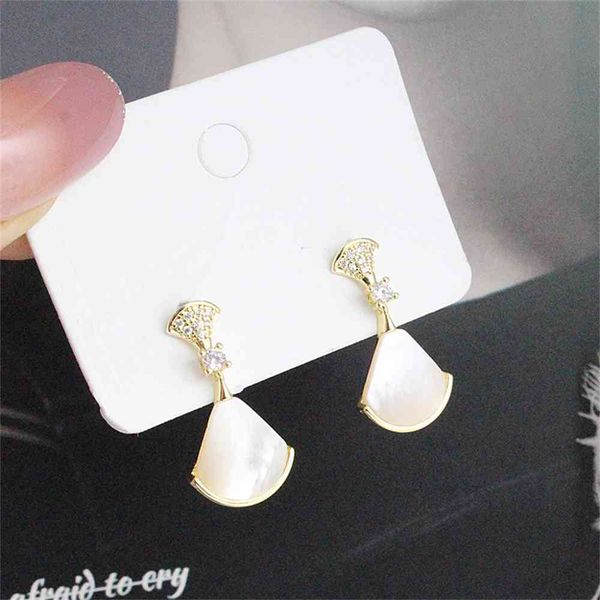 special offer 2021 luxury designer jewelry korean dongdamen earrings female 925 silver needle heart-shaped temperament ins net red
special offer 2021 luxury designer jewelry korean dongdamen earrings female 925 silver needle heart-shaped temperament ins net red