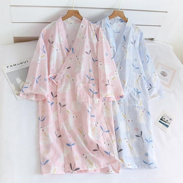 women's sleepwear spring / summer cotton gauze thin robe women cartoon bathrobe japanese kimono pajamas three quarter robes housewear, Black;red
women's sleepwear spring / summer cotton gauze thin robe women cartoon bathrobe japanese kimono pajamas three quarter robes housewear, Black;red