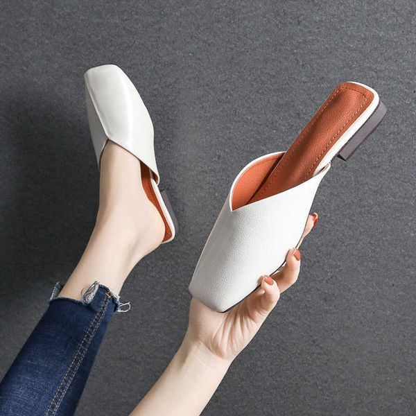 baotou half slipper 2021 summer new leather square versatile flat bottom low heel sandal large women's shoes 118, Black
baotou half slipper 2021 summer new leather square versatile flat bottom low heel sandal large women's shoes 118, Black