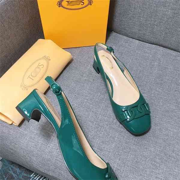 official website 70% off outlet summer new baotou back half empty sandals women's round head metal button thick heel versatile factory, Black
official website 70% off outlet summer new baotou back half empty sandals women's round head metal button thick heel versatile factory, Black