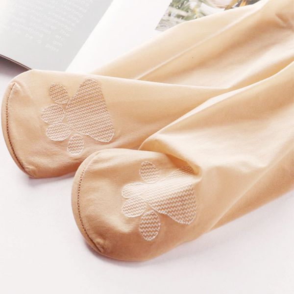 cat claw female black spring and summer ultra-thin invisible pine stockings anti hook silk, Black;white
cat claw female black spring and summer ultra-thin invisible pine stockings anti hook silk, Black;white