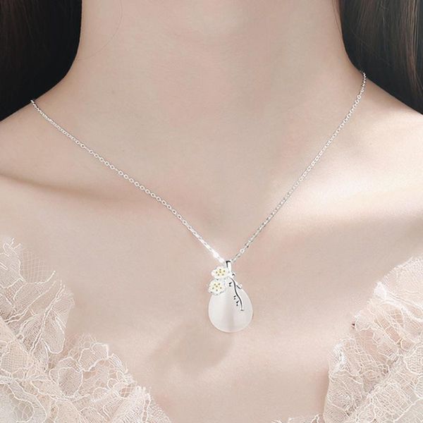 pendant necklaces drop-shaped opal female cherry blossom necklace small fresh ins girl heart short clavicle chain for women, Silver
pendant necklaces drop-shaped opal female cherry blossom necklace small fresh ins girl heart short clavicle chain for women, Silver