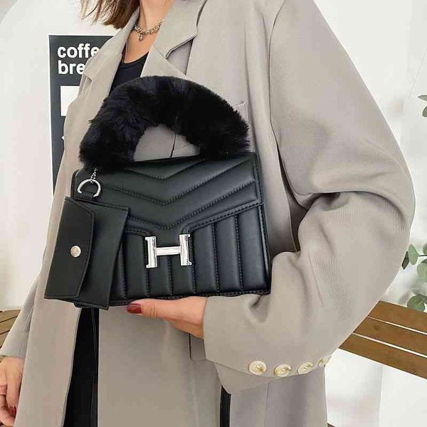 winter new three-dimensional embroidery thread, simple, single shoulder messenger, mother bag, female bag handbag sale
winter new three-dimensional embroidery thread, simple, single shoulder messenger, mother bag, female bag handbag sale