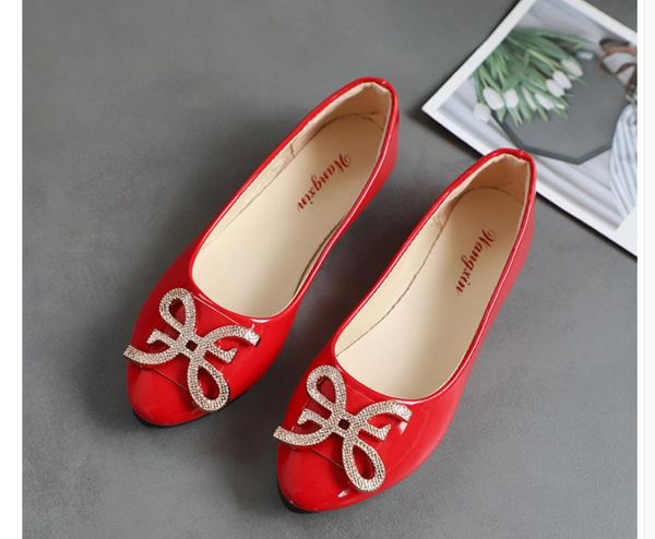 2021 spring and autumn shoes with new style fashion flat bottom pointed end women's shoes@6994, Black
2021 spring and autumn shoes with new style fashion flat bottom pointed end women's shoes@6994, Black