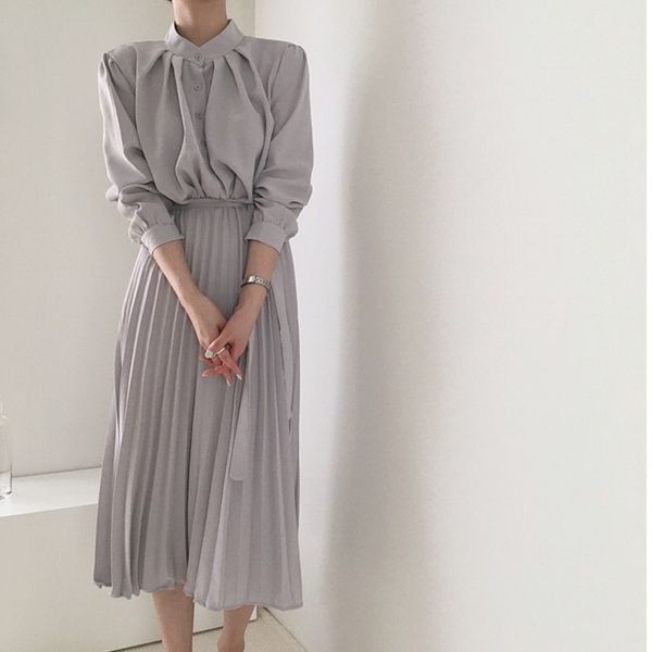 spring ladies korean style minimalist stand-up collar single-breasted high waist over-the-knee pleated dress women 210510, Black;gray
spring ladies korean style minimalist stand-up collar single-breasted high waist over-the-knee pleated dress women 210510, Black;gray