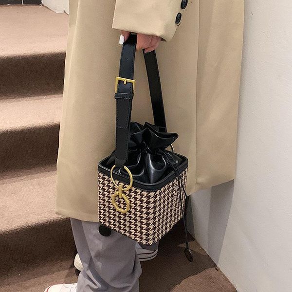 evening bags bag for women 2021 female ins niche design houndstooth messenger hand bucket shoulder
evening bags bag for women 2021 female ins niche design houndstooth messenger hand bucket shoulder