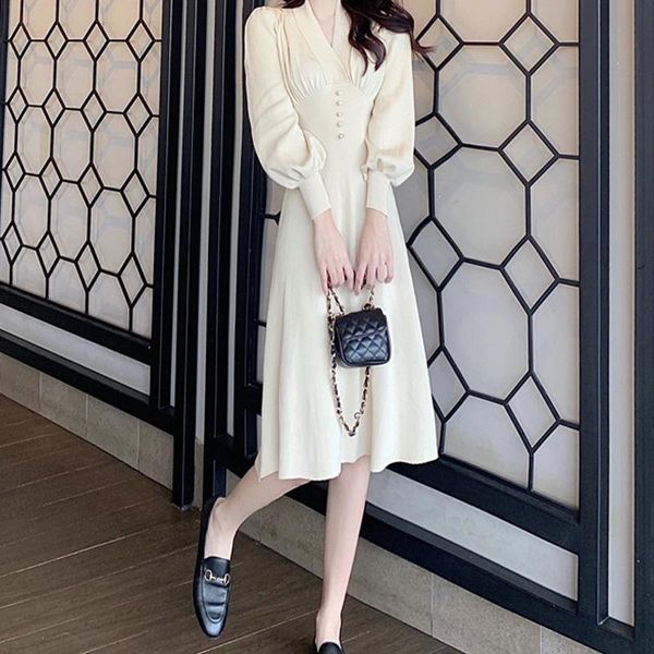 casual dresses 2021 autumn french temperament v-neck slim waist puff long sleeve women dress vintage knitting sweater party ladies, Black;gray
casual dresses 2021 autumn french temperament v-neck slim waist puff long sleeve women dress vintage knitting sweater party ladies, Black;gray