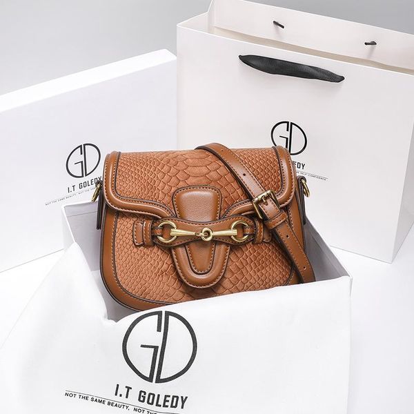 evening bags 2021 high-end designer wallets and handbags 100% cowhide women's one-shoulder messenger bag sac de luxe femme
evening bags 2021 high-end designer wallets and handbags 100% cowhide women's one-shoulder messenger bag sac de luxe femme