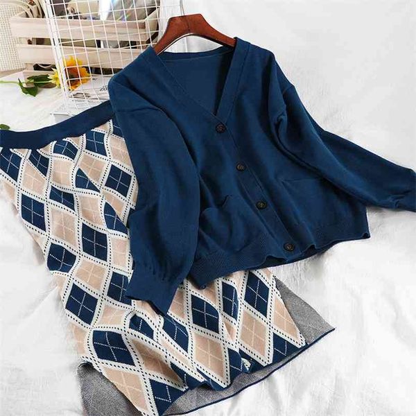 korean casual knitted 2 piece set women single-breasted loose sweater cardigan + plaid long skirt suits two outfits 210514, White
korean casual knitted 2 piece set women single-breasted loose sweater cardigan + plaid long skirt suits two outfits 210514, White