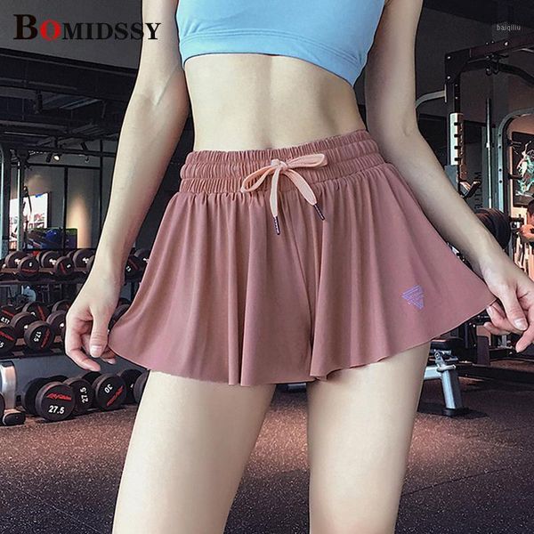 women's gym high waist stretch tights quick-drying casual running fitness shorts sweat-absorbent yoga pants outfit
women's gym high waist stretch tights quick-drying casual running fitness shorts sweat-absorbent yoga pants outfit