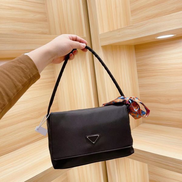 designers bags luxurys women shoulder handbag large capacity handbag nylon underarm bag lady purse black versatile practical style very nice
designers bags luxurys women shoulder handbag large capacity handbag nylon underarm bag lady purse black versatile practical style very nice
