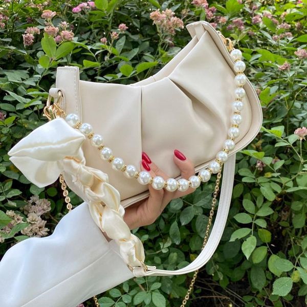evening bags 2021 sac de luxe femme pearl shoulder chain designer handbag classic tote bag retro bolsa feminina fashion for women
evening bags 2021 sac de luxe femme pearl shoulder chain designer handbag classic tote bag retro bolsa feminina fashion for women