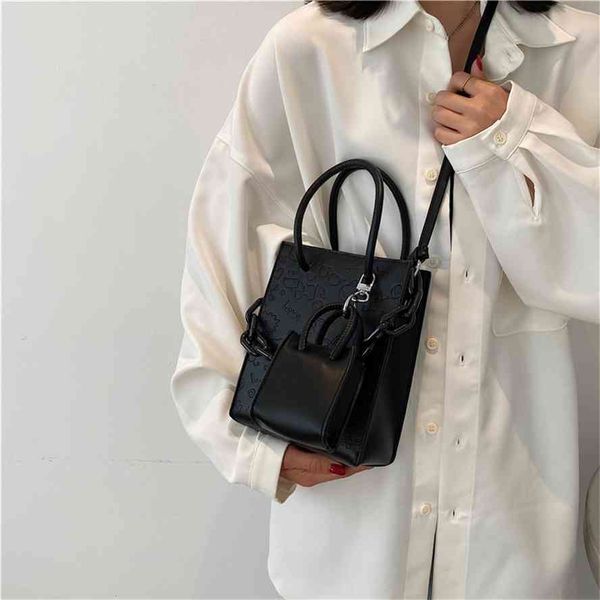 tote women's 2021 new fashion, high-end, versatile, fashionable, air pressure flower, portable one shoulder messenger bag
tote women's 2021 new fashion, high-end, versatile, fashionable, air pressure flower, portable one shoulder messenger bag