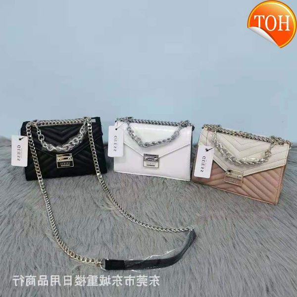 gs stripe small square fashion simple texture chain single shoulder messenger bag women's handbag
gs stripe small square fashion simple texture chain single shoulder messenger bag women's handbag